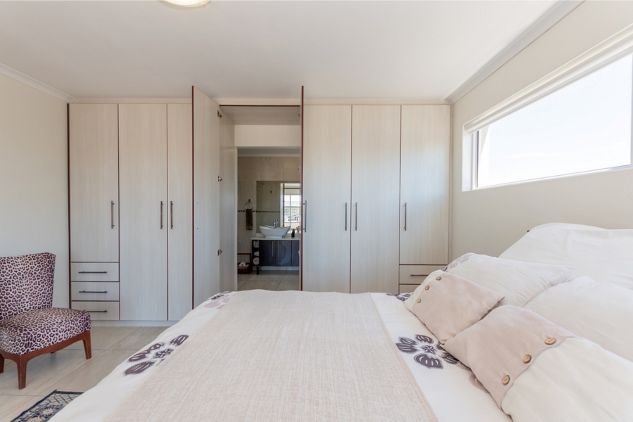 4 Bedroom Property for Sale in Sunset Estate Western Cape